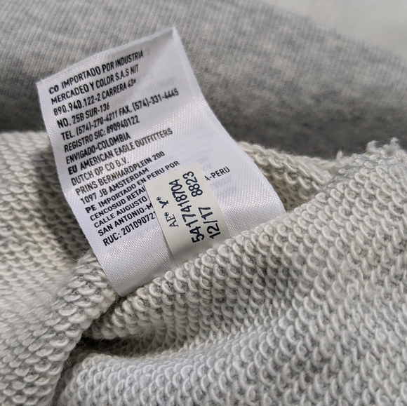 American Eagle gray crewneck pullover sweater sweatshirt Small 2017 NWT - Picture 11 of 11